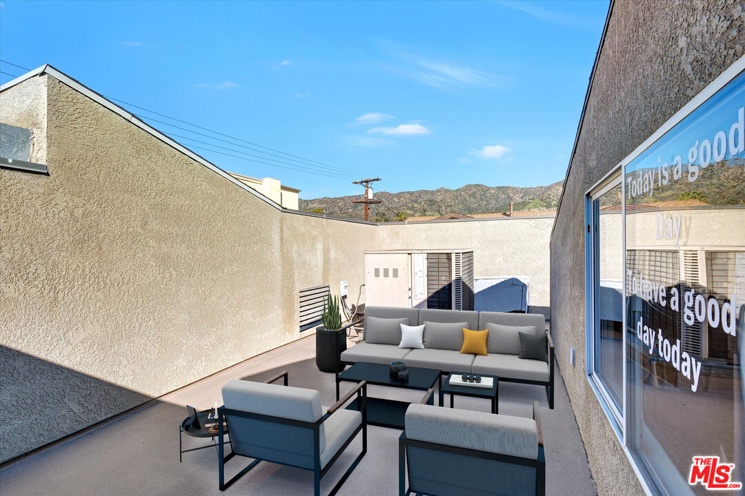 621 E Olive Ave Unit: 106