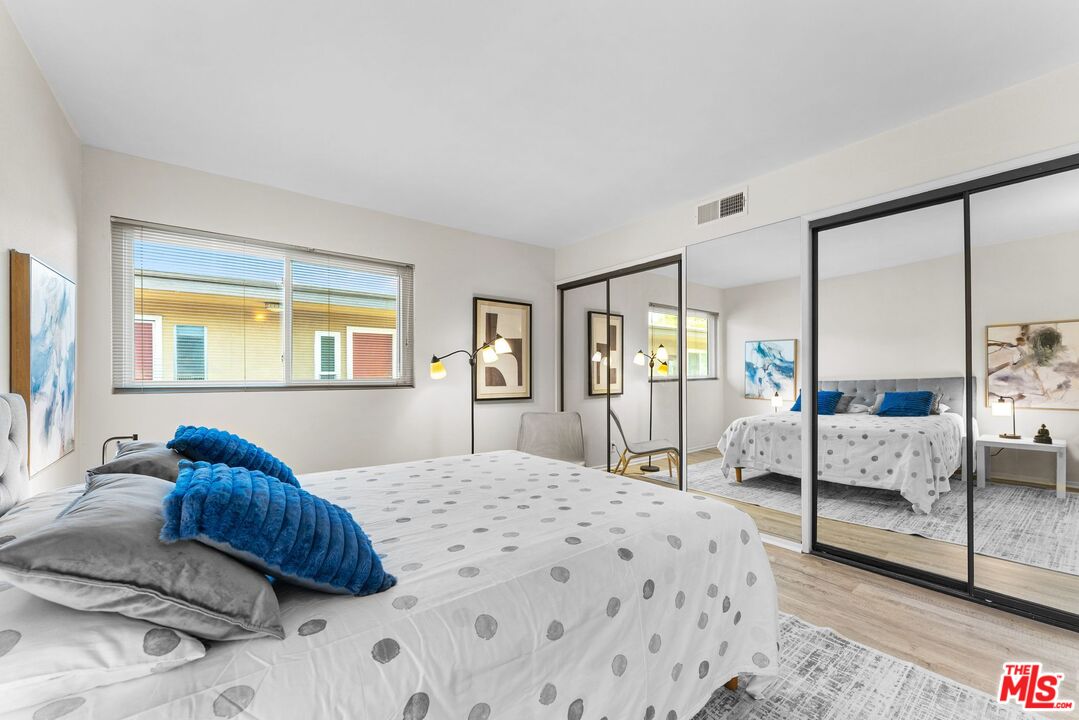 970 Palm Ave Unit: 215