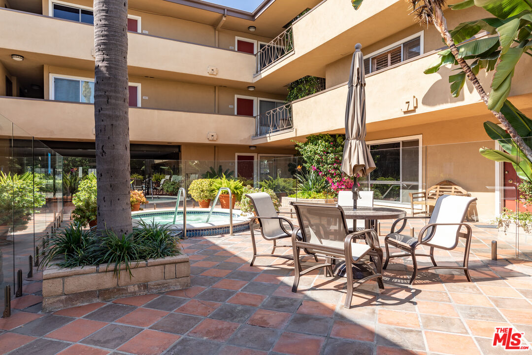 970 Palm Ave Unit: 215