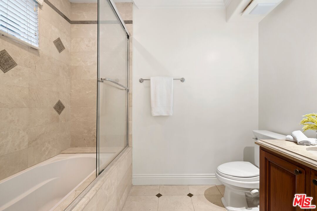 11749 Goshen Ave Unit: 301