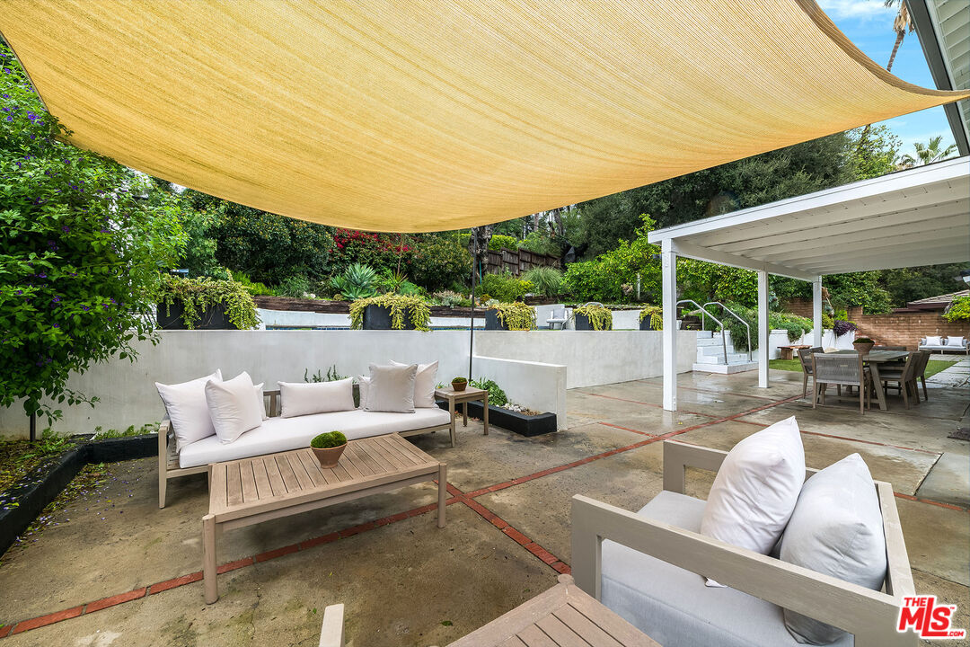 4665 San Feliciano Dr