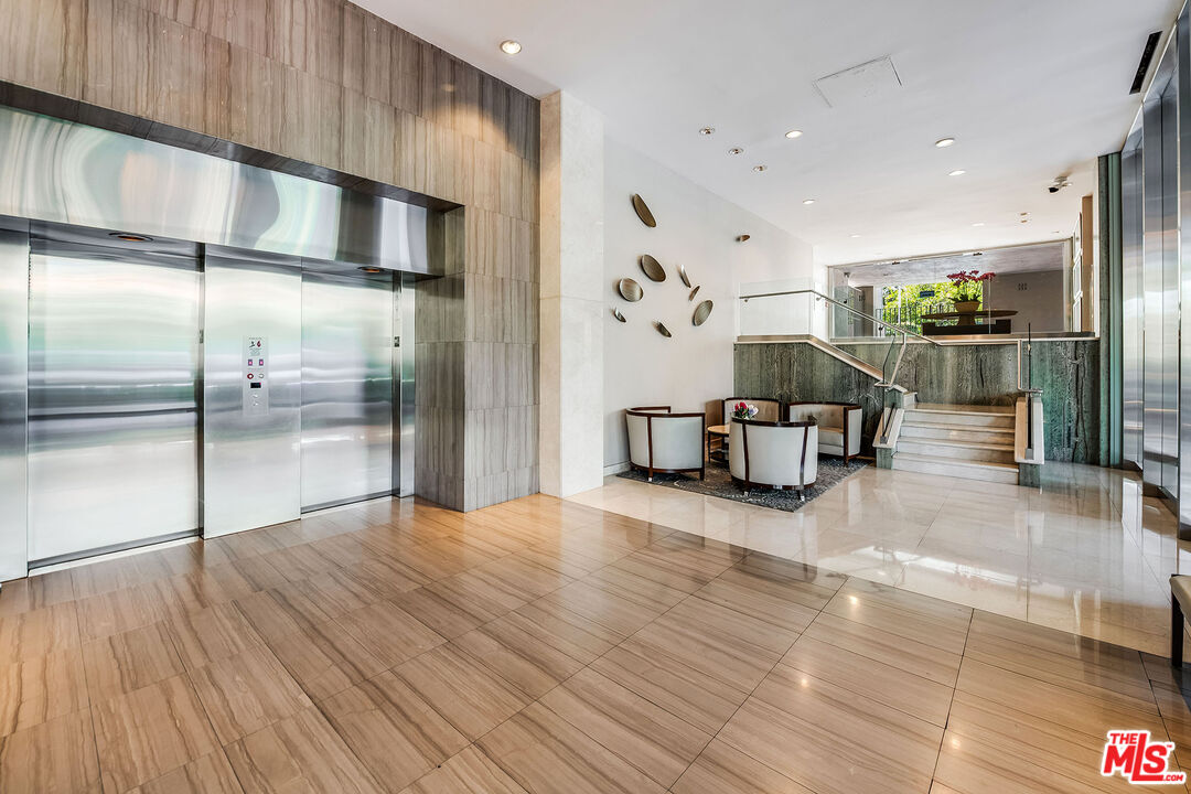 875 Comstock Ave Unit: 9D