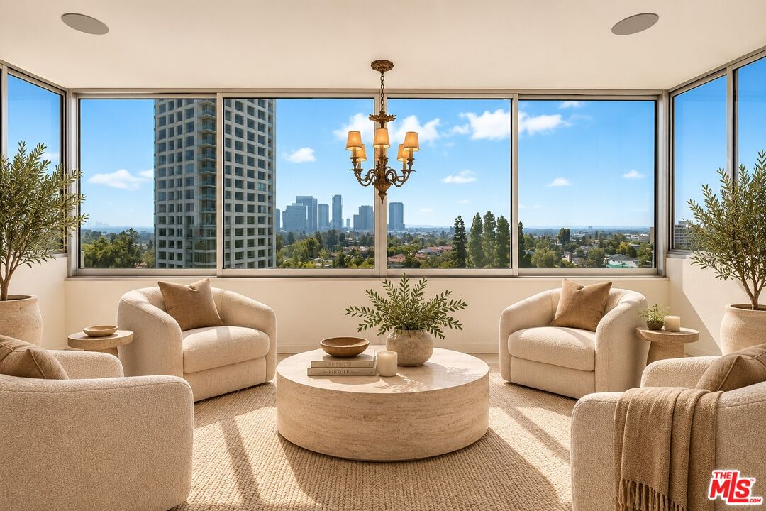 875 Comstock Ave Unit: 9D