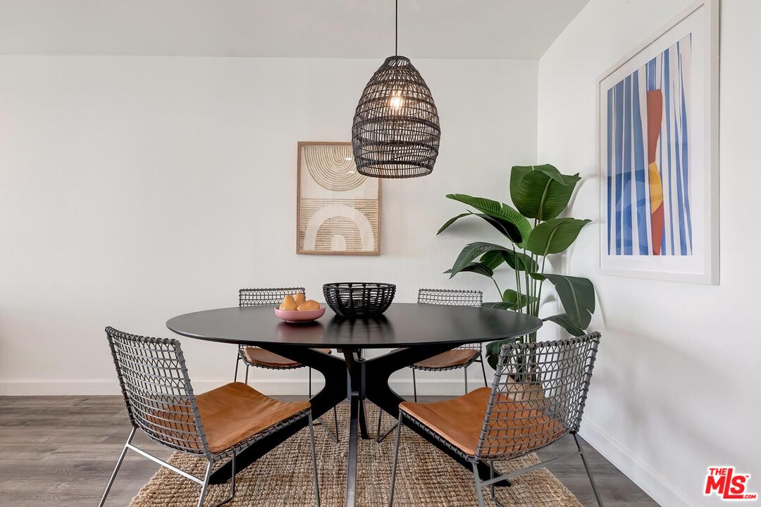8530 Holloway Dr Unit: 422