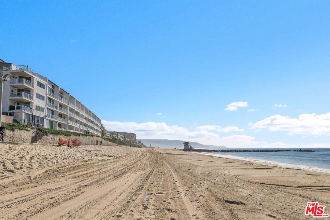 615 Esplanade Unit: 512