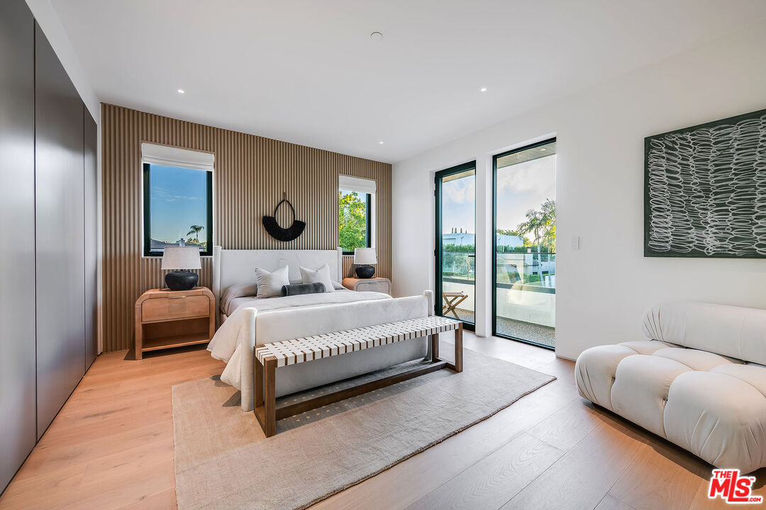 524 N Sierra Bonita Ave