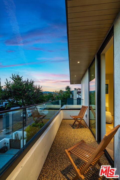 524 N Sierra Bonita Ave