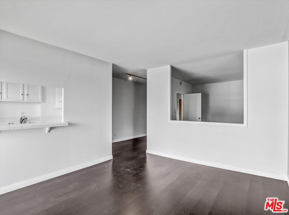 999 N Doheny Dr Unit: 311