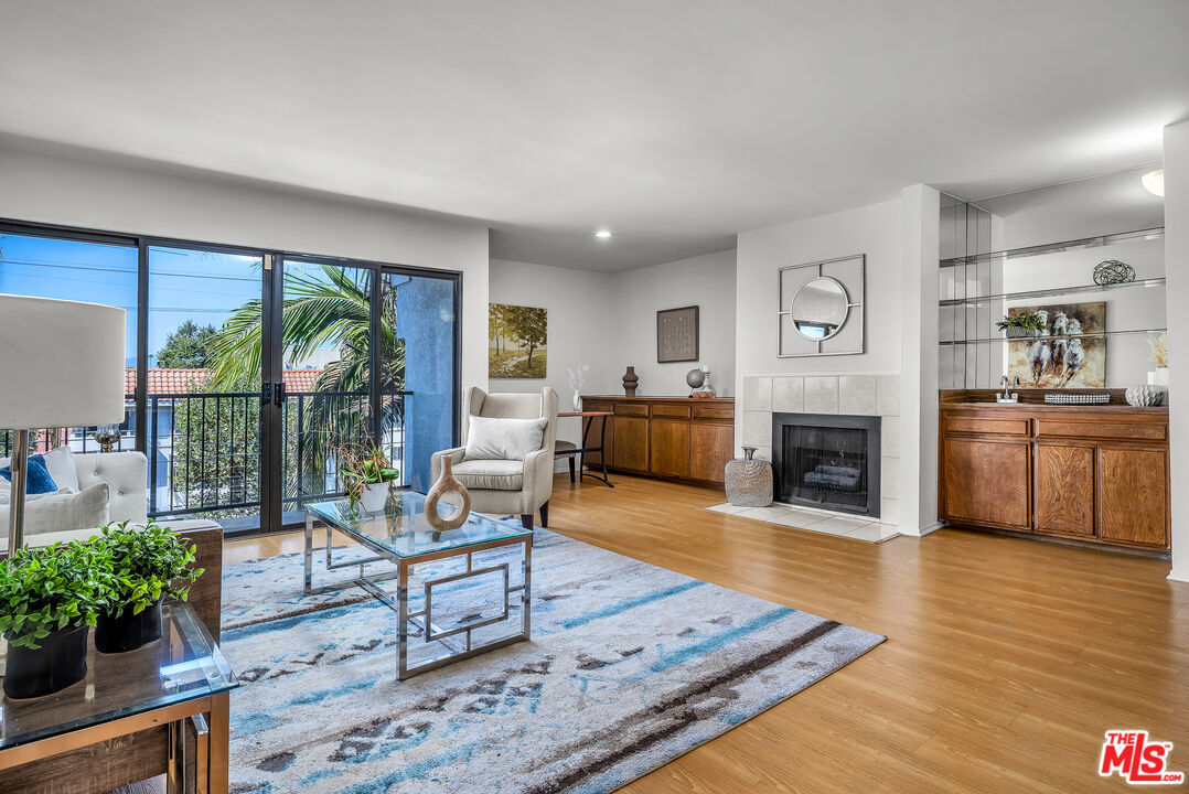 14804 Magnolia Blvd Unit: 12