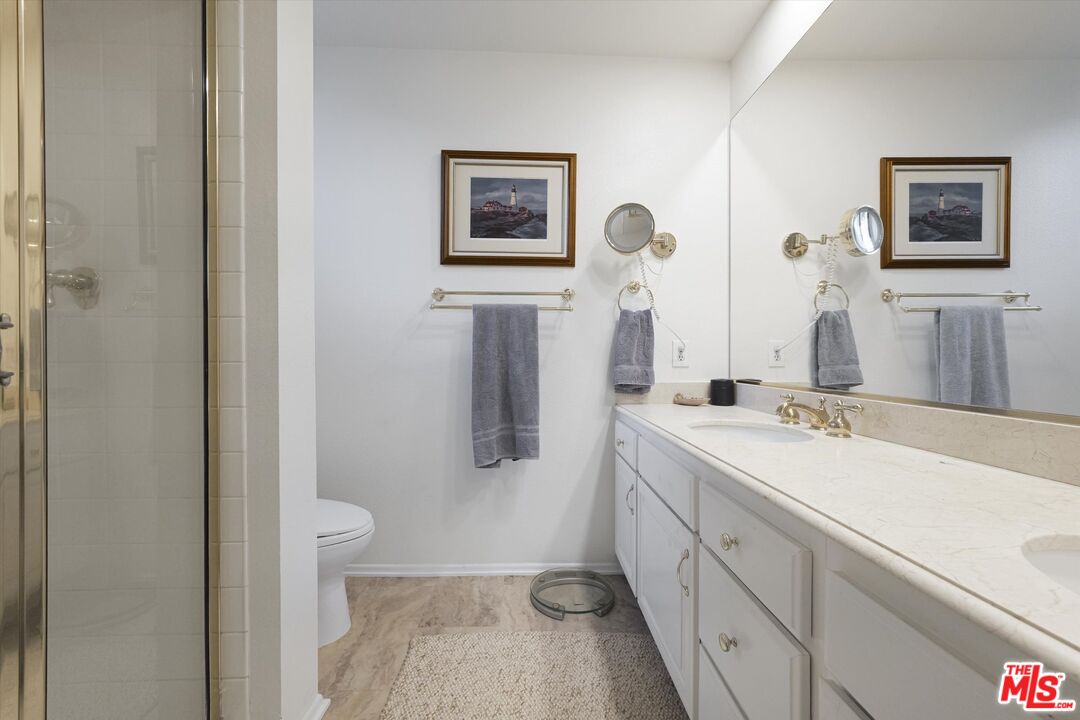 2131 Century Park Ln Unit: 203