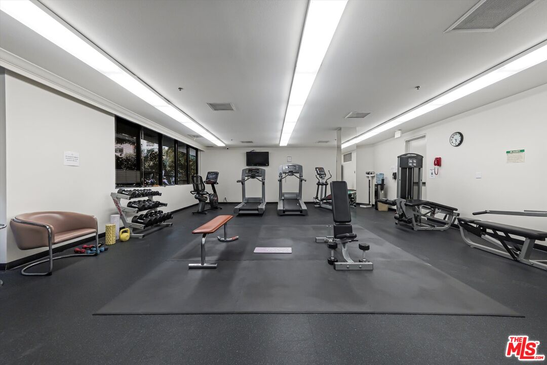 2131 Century Park Ln Unit: 203