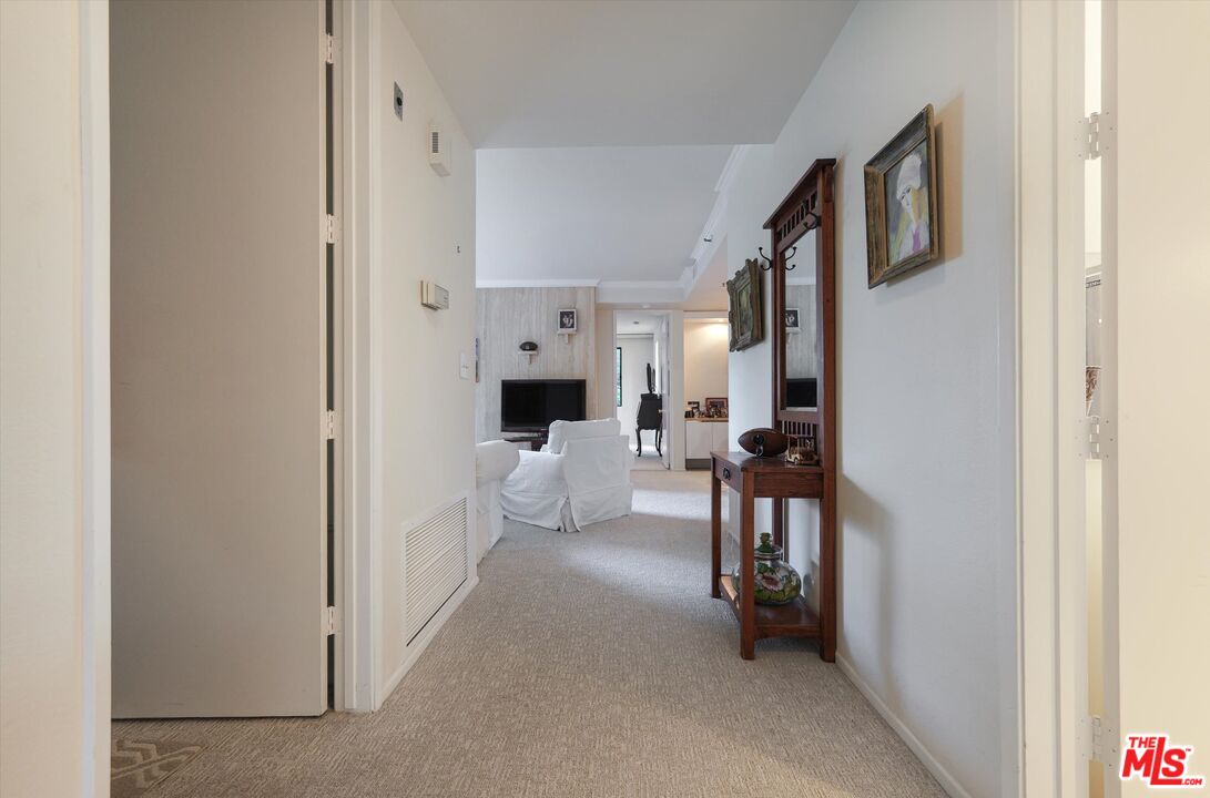 2131 Century Park Ln Unit: 203