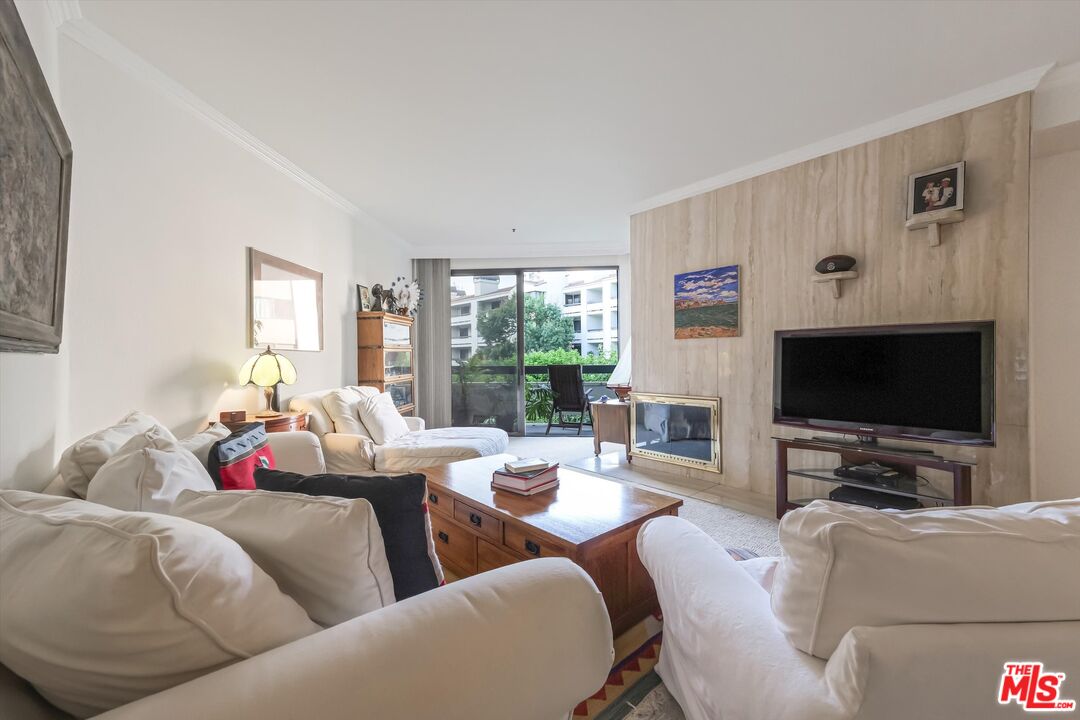 2131 Century Park Ln Unit: 203