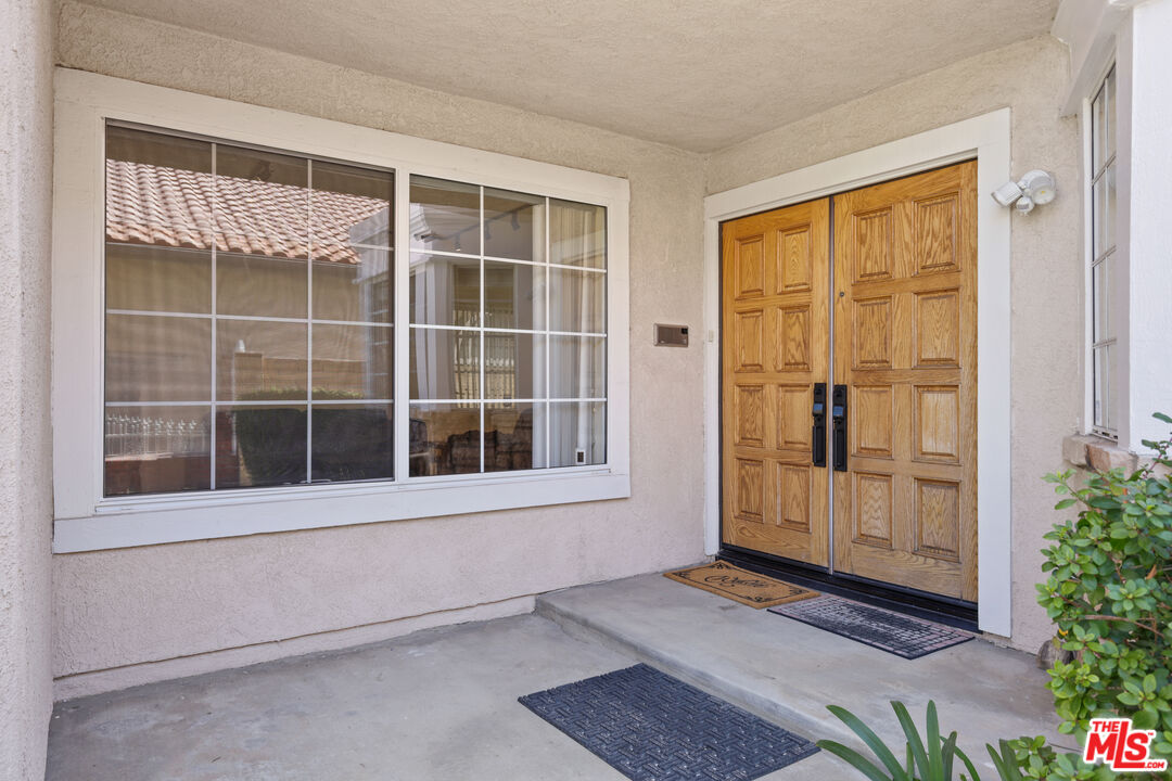 12119 Falcon Crest Way