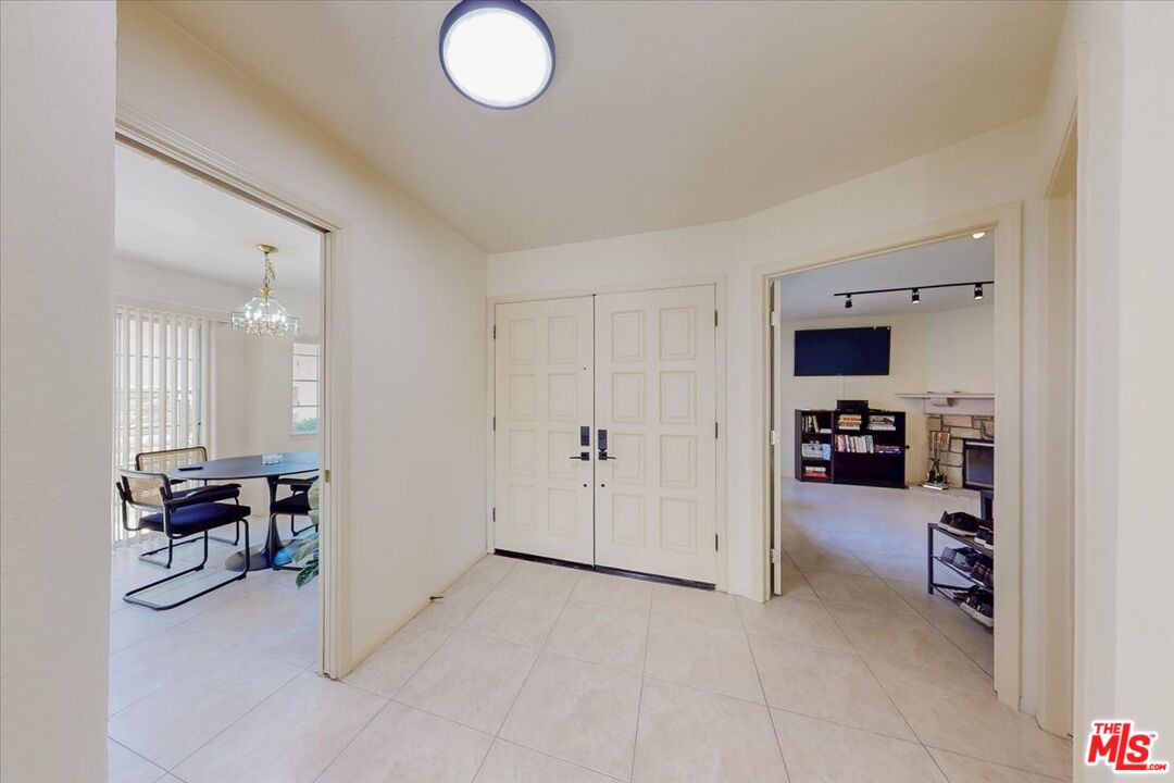 12119 Falcon Crest Way
