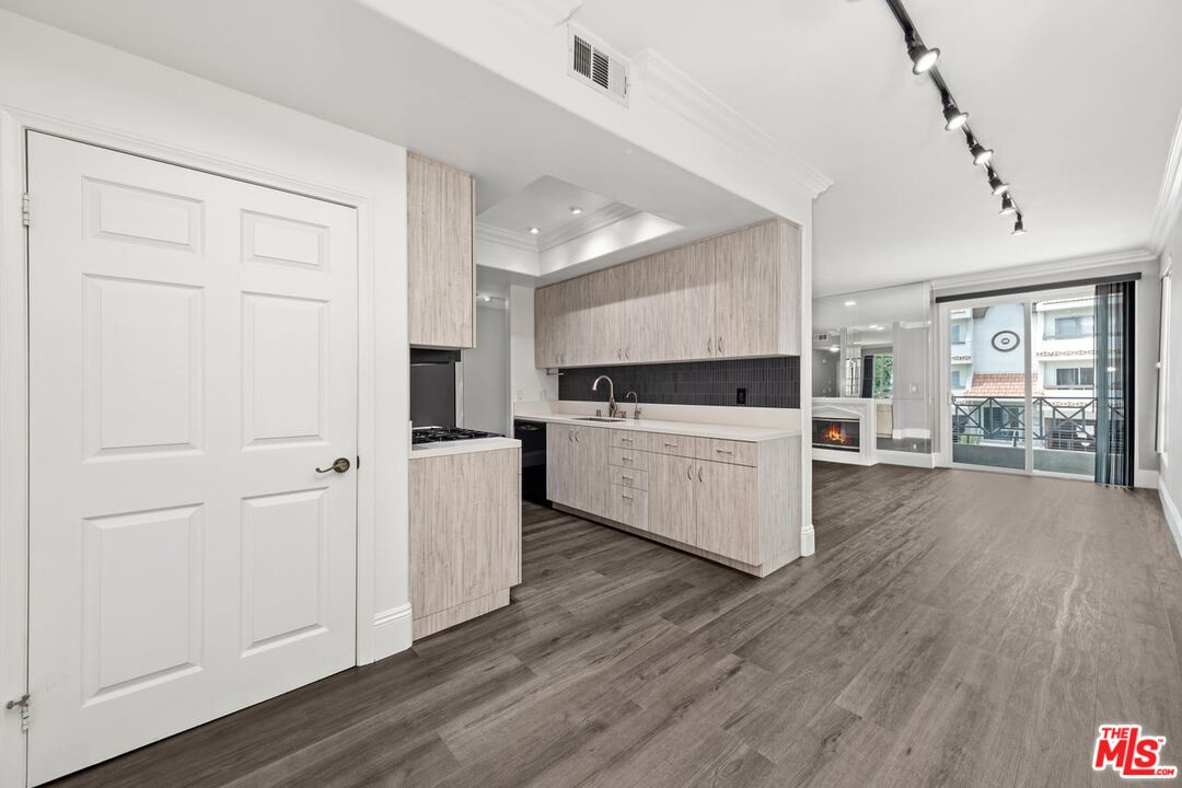 1516 Hi Point St Unit: 101