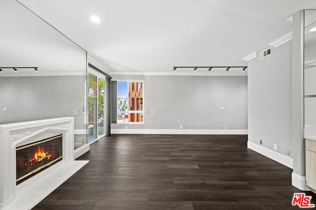 1516 Hi Point St Unit: 101