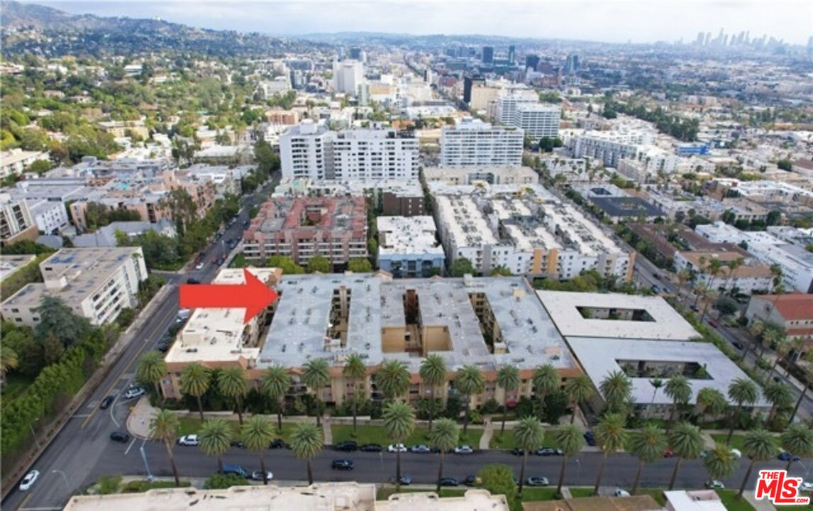 1735 N Fuller Ave Unit: 121