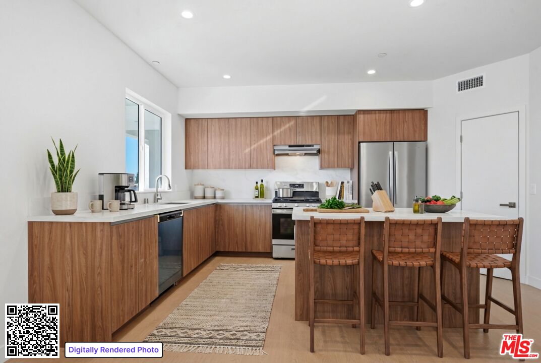 1717 Winona Blvd Unit: 502