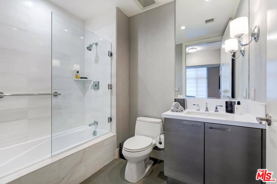 10776 Wilshire Blvd Unit: 1802