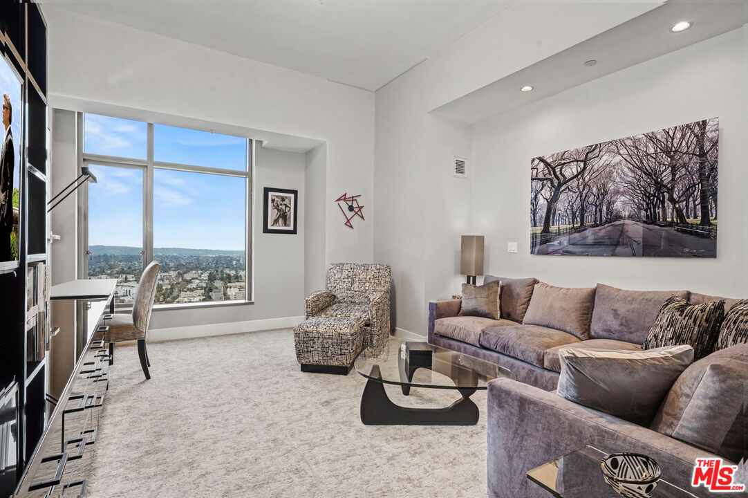 10776 Wilshire Blvd Unit: 1802