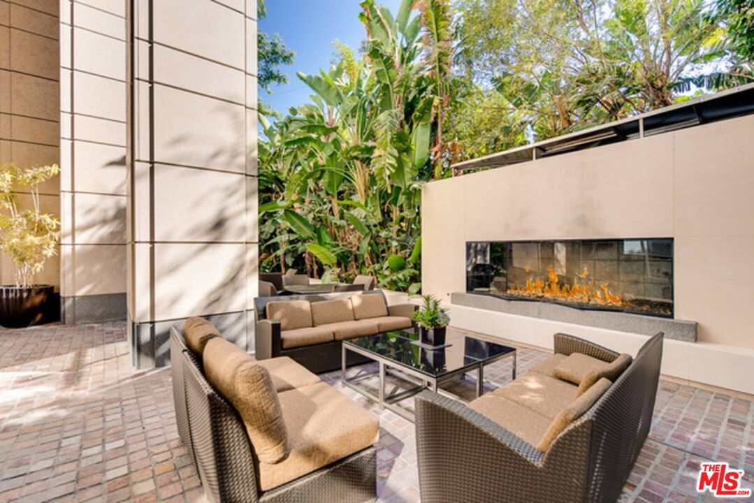 10776 Wilshire Blvd Unit: 1802