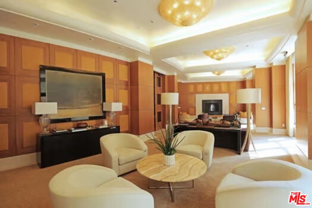 10776 Wilshire Blvd Unit: 1802