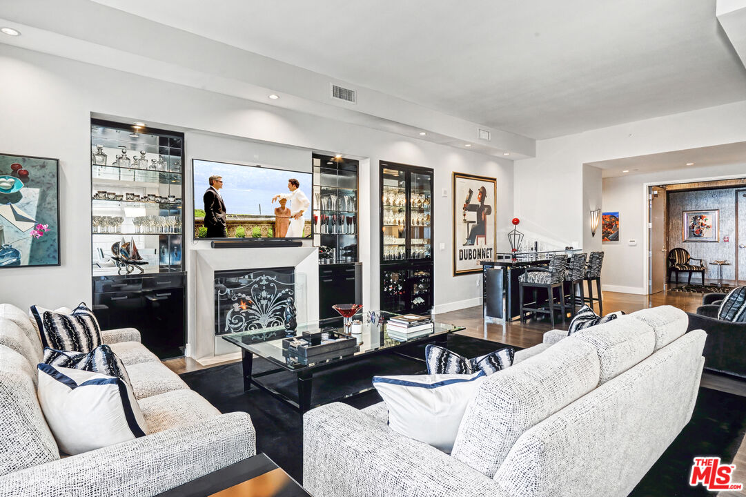 10776 Wilshire Blvd Unit: 1802