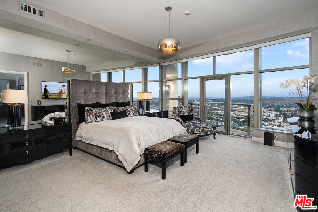 10776 Wilshire Blvd Unit: 1802