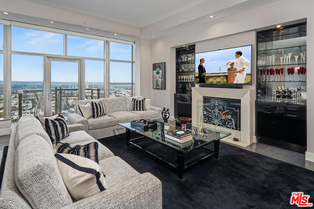 10776 Wilshire Blvd Unit: 1802