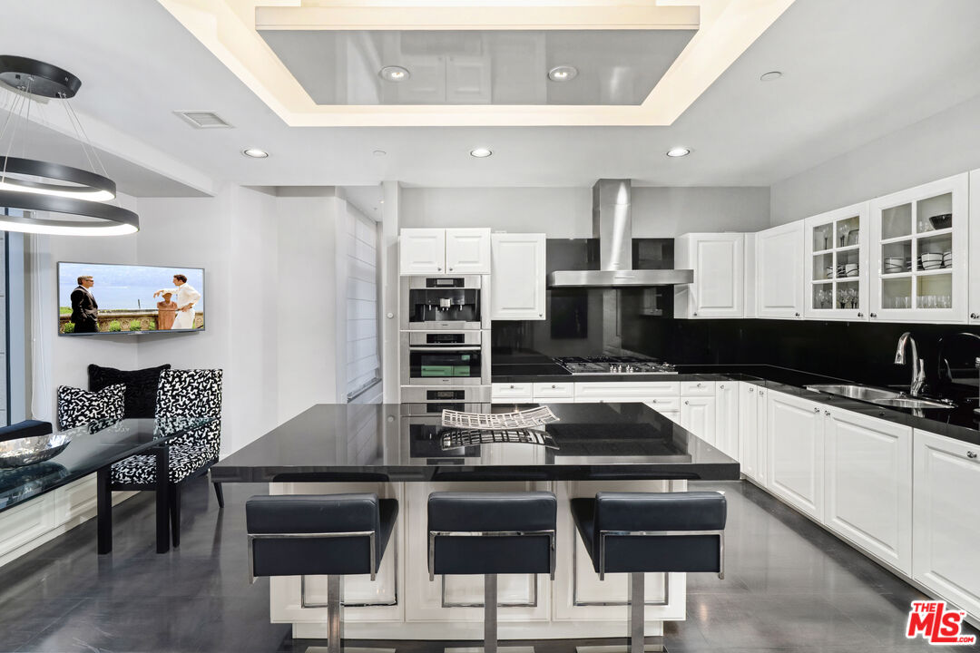 10776 Wilshire Blvd Unit: 1802