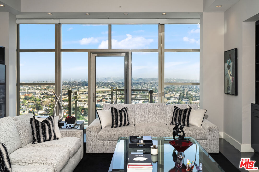 10776 Wilshire Blvd Unit: 1802