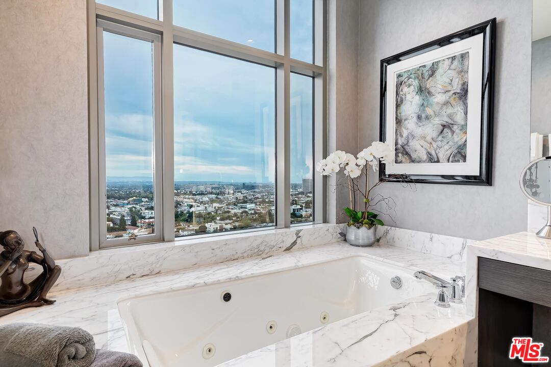 10776 Wilshire Blvd Unit: 1802