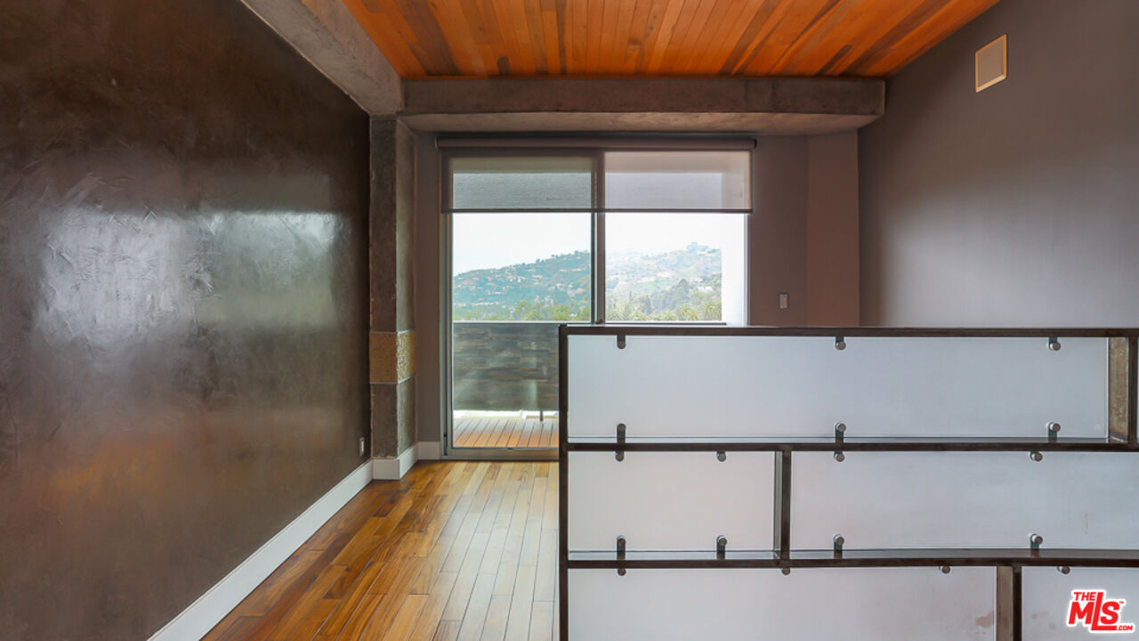 7250 Franklin Ave Unit: 1112