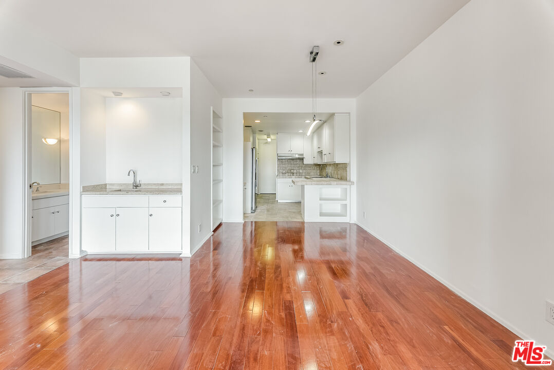 10551 Wilshire Blvd Unit: 1103