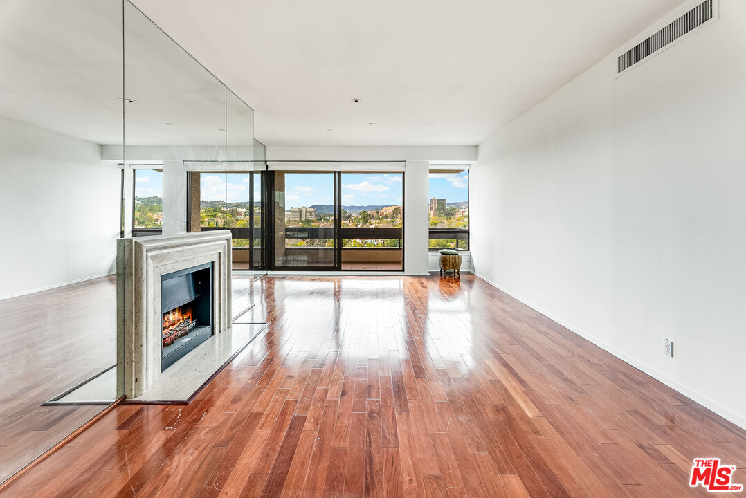 10551 Wilshire Blvd Unit: 1103