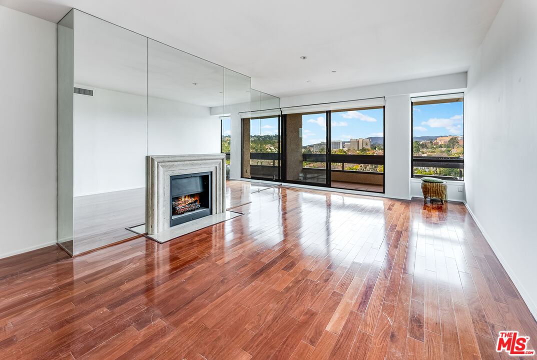 10551 Wilshire Blvd Unit: 1103