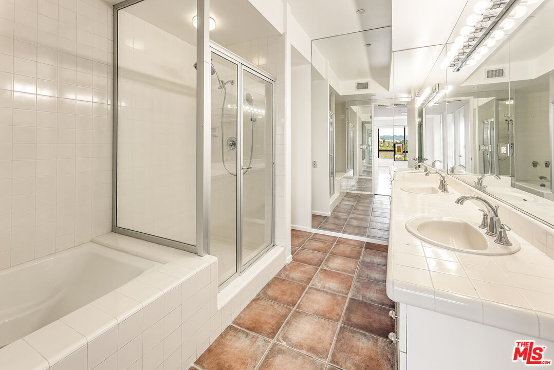 10551 Wilshire Blvd Unit: 1103