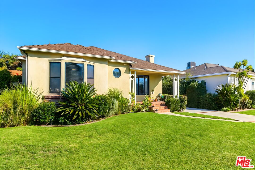 532 N San Marino Ave