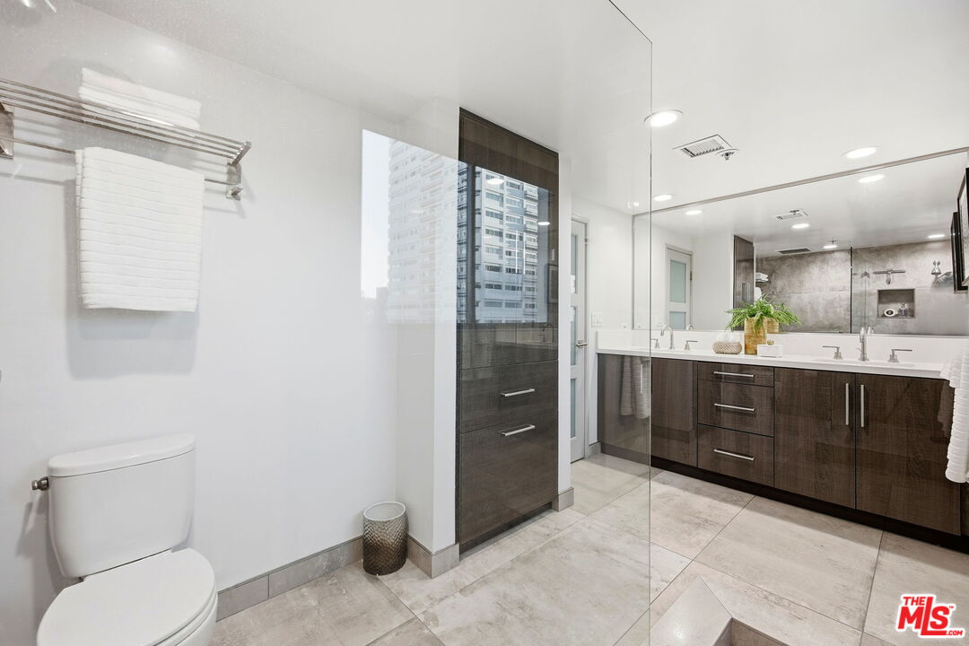 10660 Wilshire Blvd Unit: 804