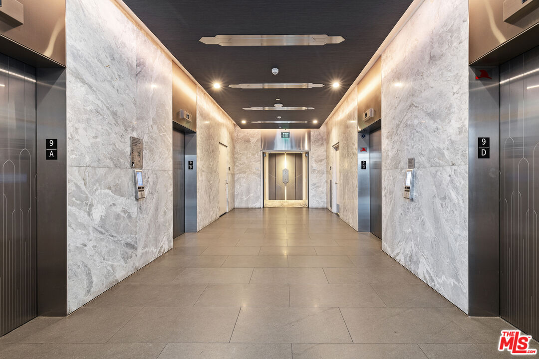 877 Francisco St Unit: 728