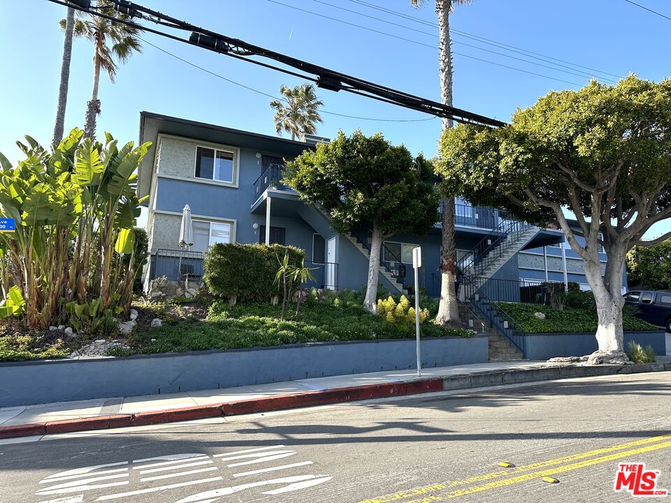 623 Ashland Ave Unit: 2