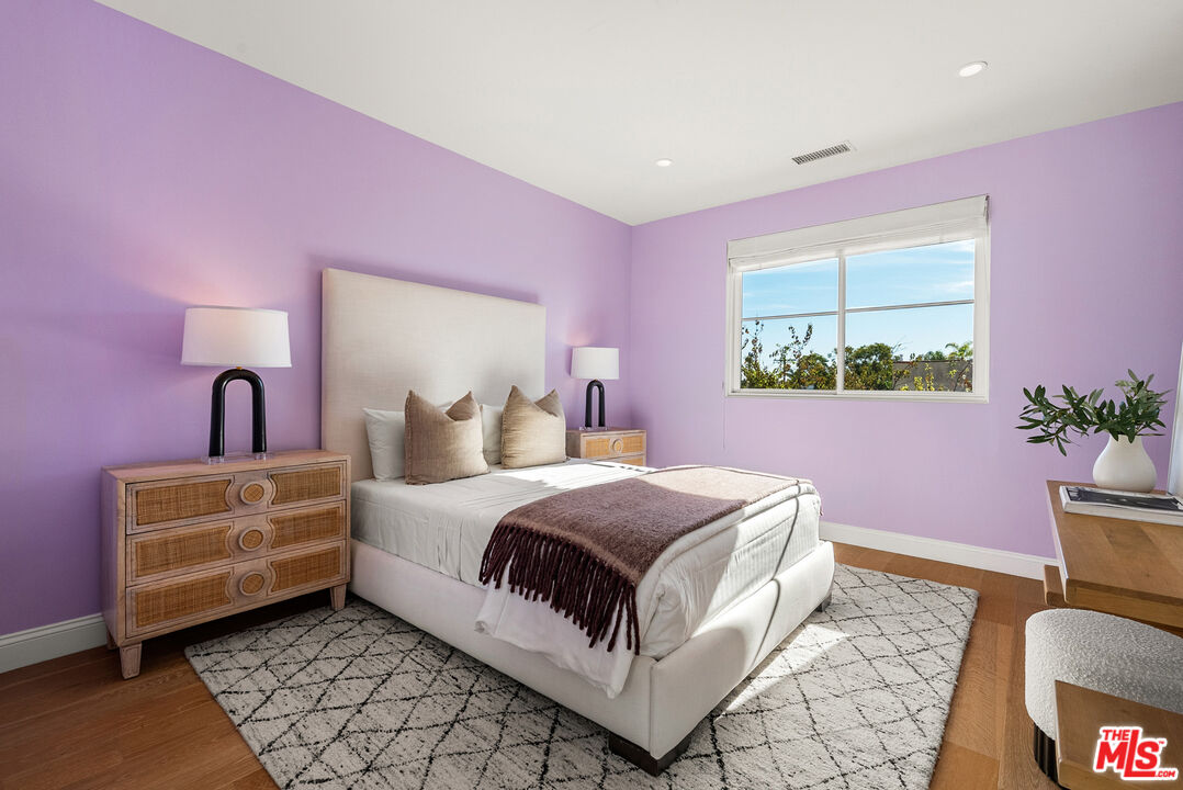 530 N Alta Vista Blvd