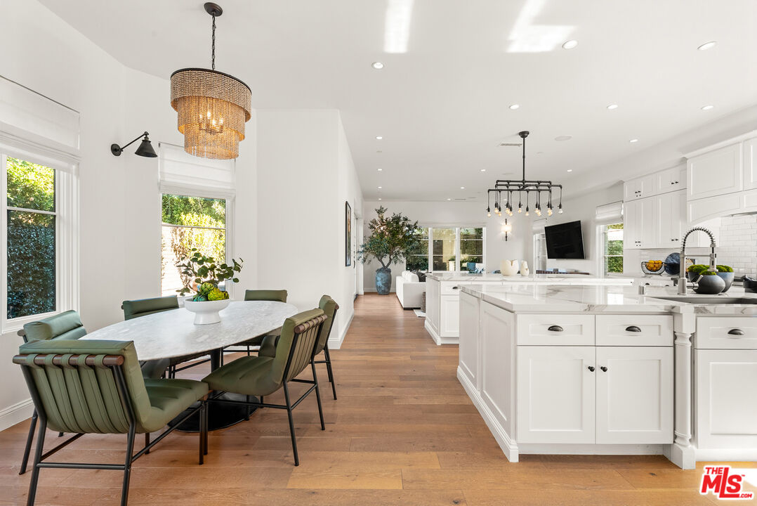 530 N Alta Vista Blvd