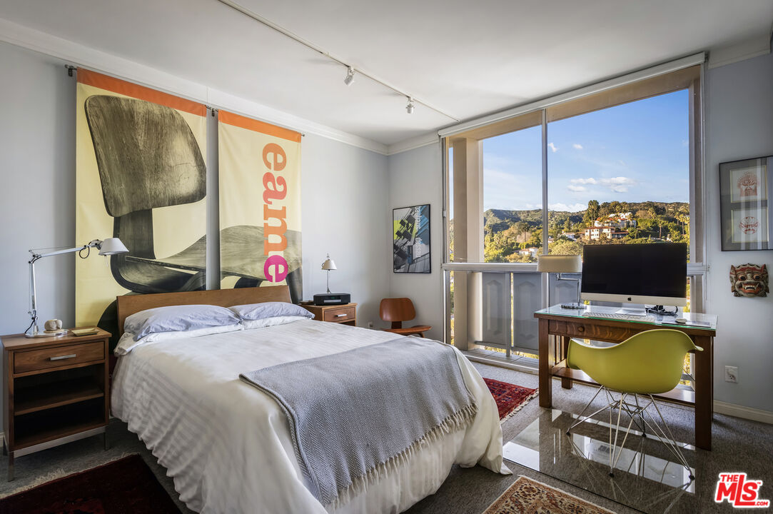 4411 Los Feliz Blvd Unit: 1104