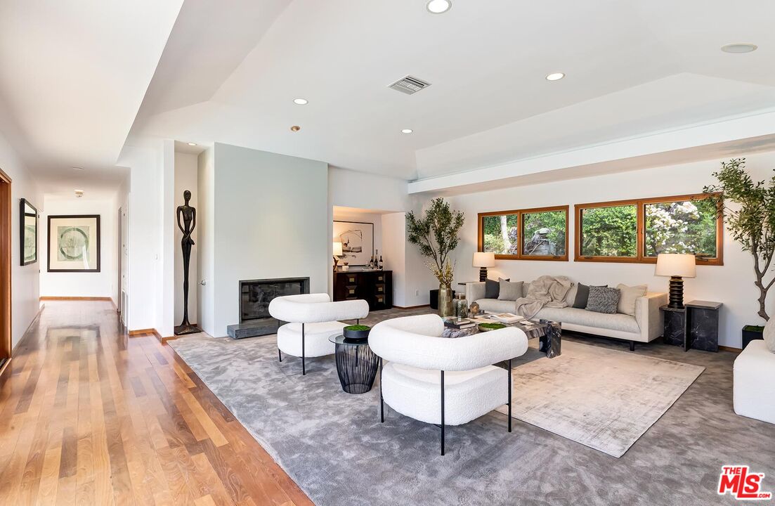 4463 Bergamo Dr