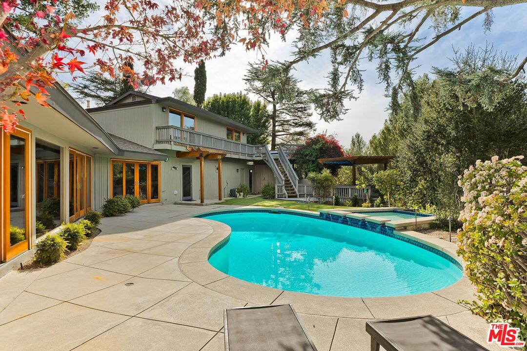 4463 Bergamo Dr