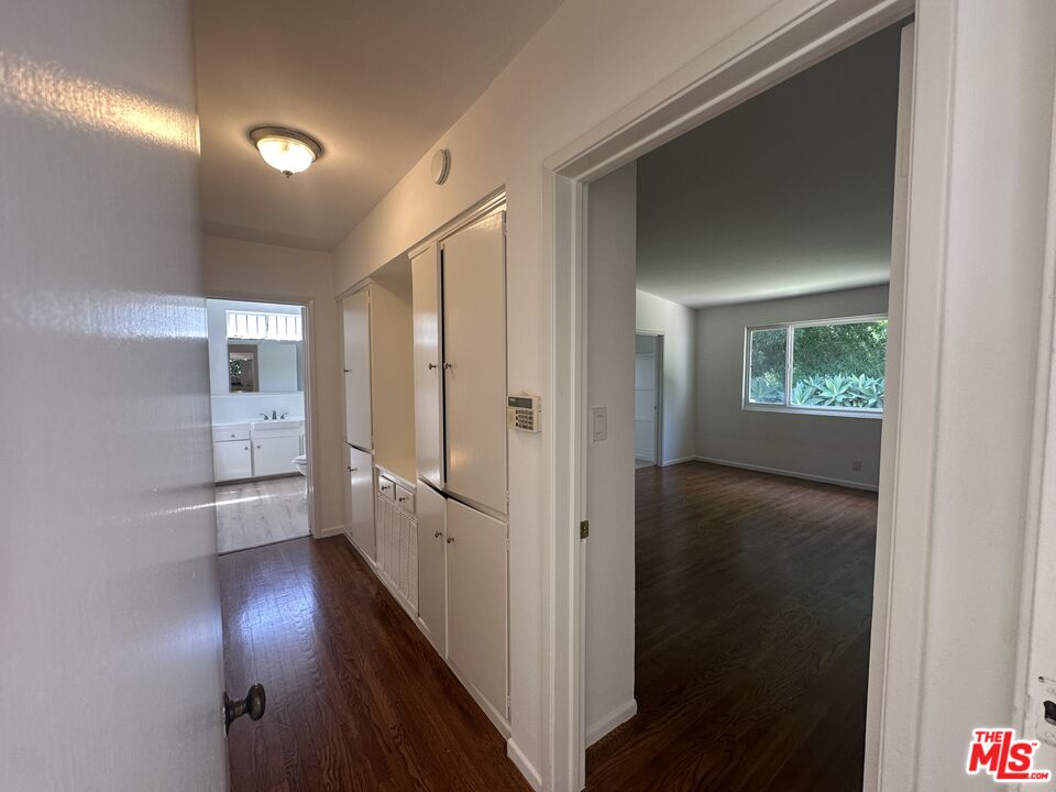 1555 San Ysidro Dr