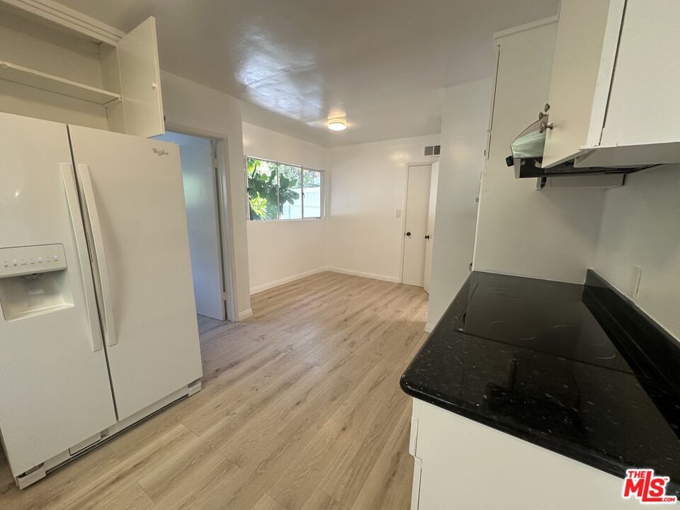 1555 San Ysidro Dr