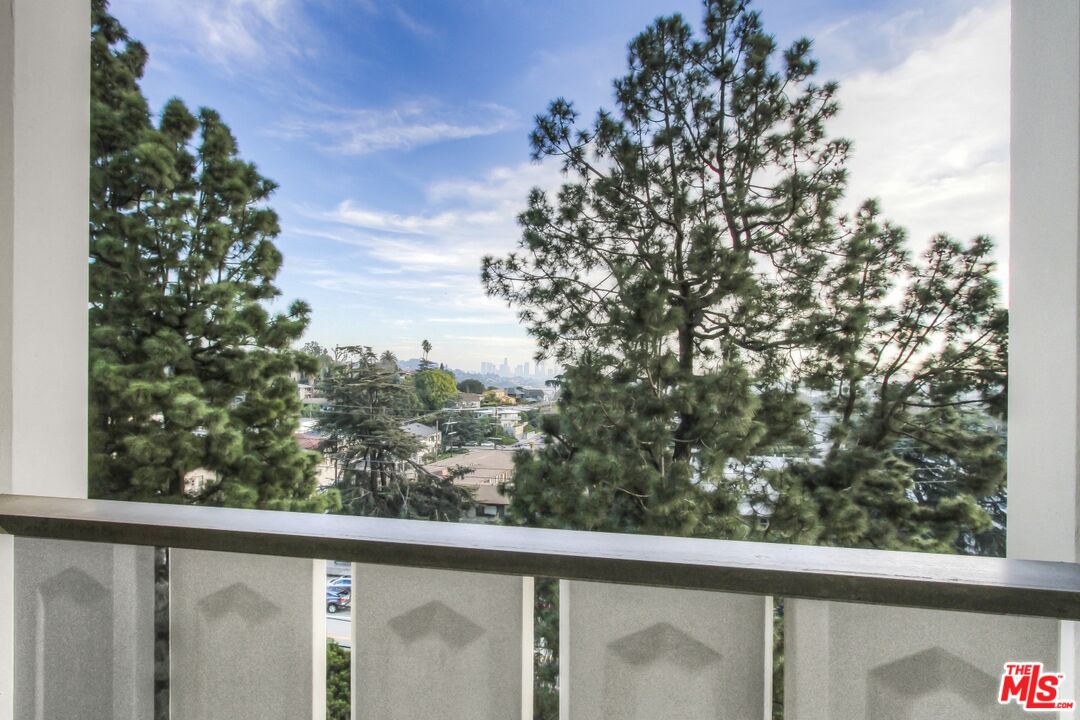 4411 Los Feliz Blvd Unit: 603